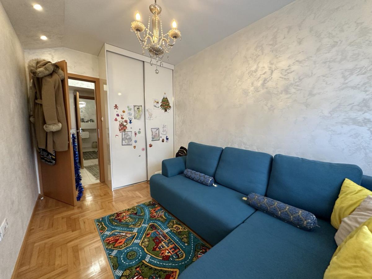 Gallery image 11