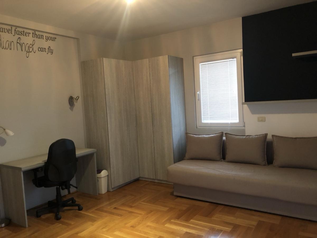 Gallery image 15