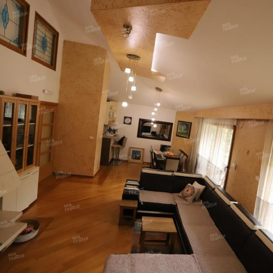 Gallery image 1