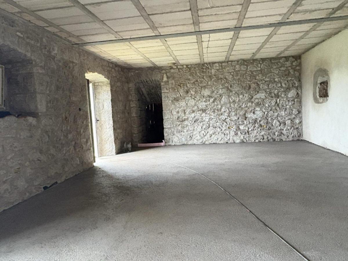 Gallery image 12