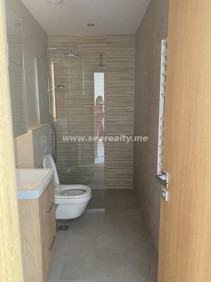 Gallery image 16