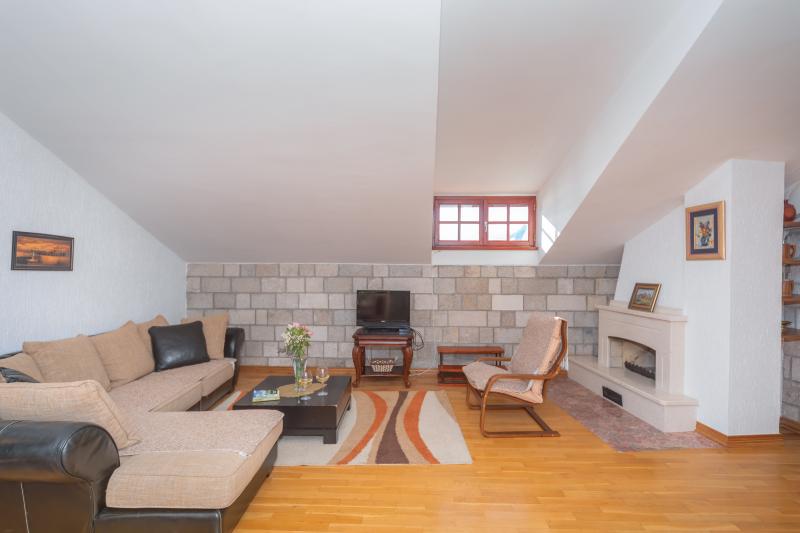 Gallery image 8