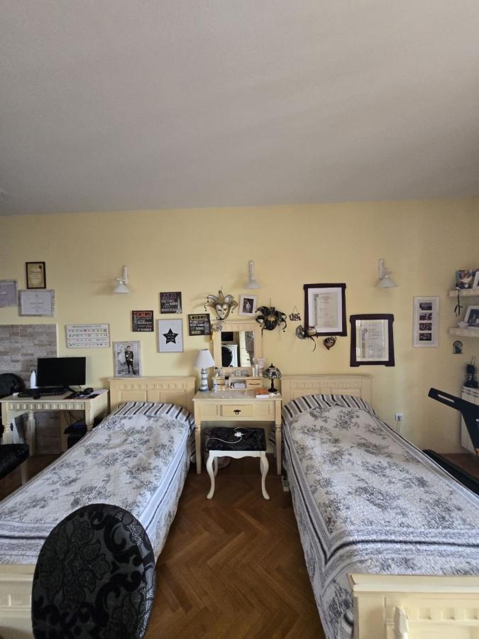 Gallery image 13