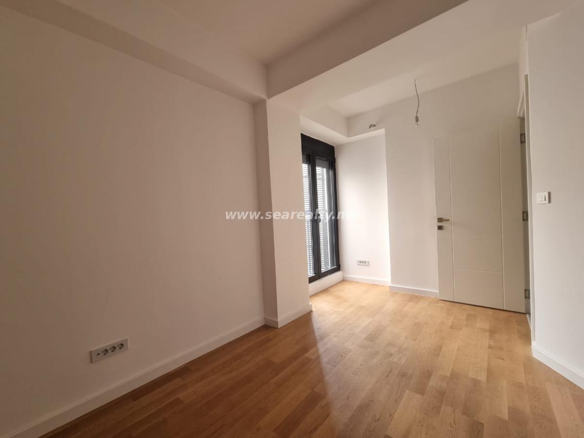 Gallery image 9