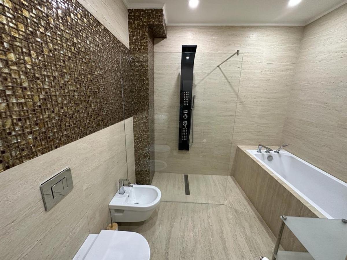 Gallery image 26