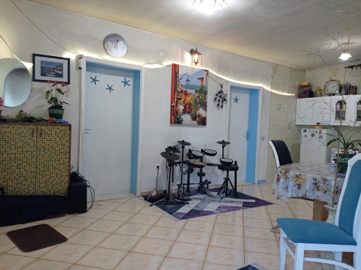 Gallery image 10