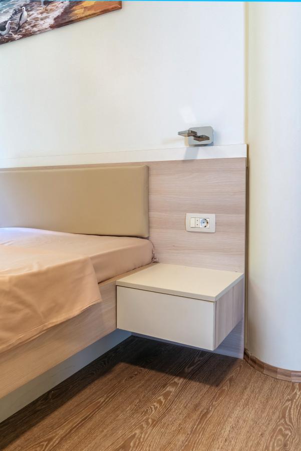 Gallery image 12