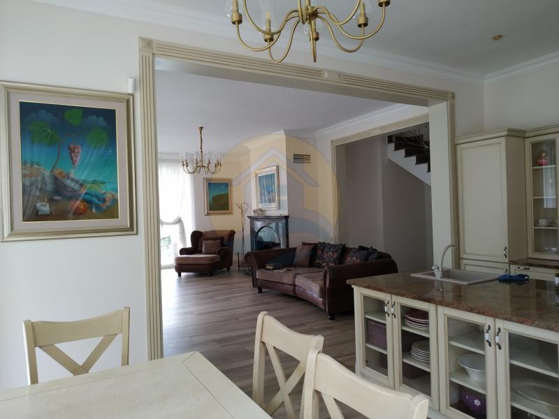 Gallery image 7