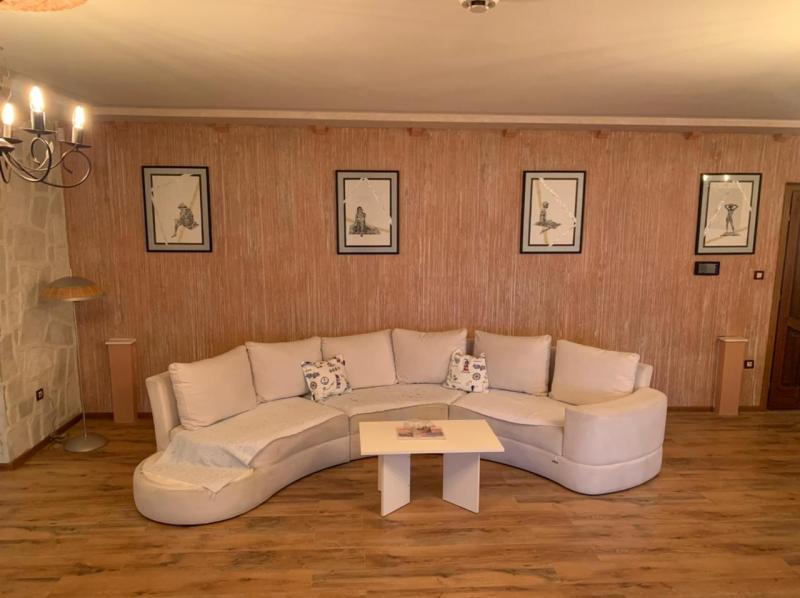 Gallery image 8
