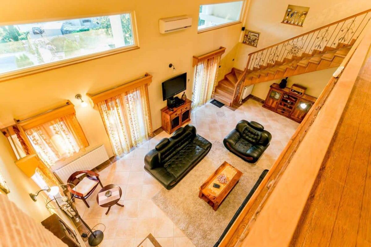 Gallery image 6