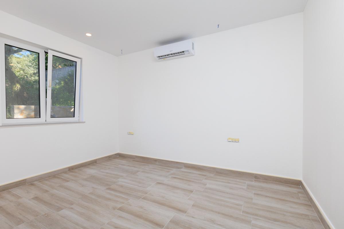 Gallery image 25