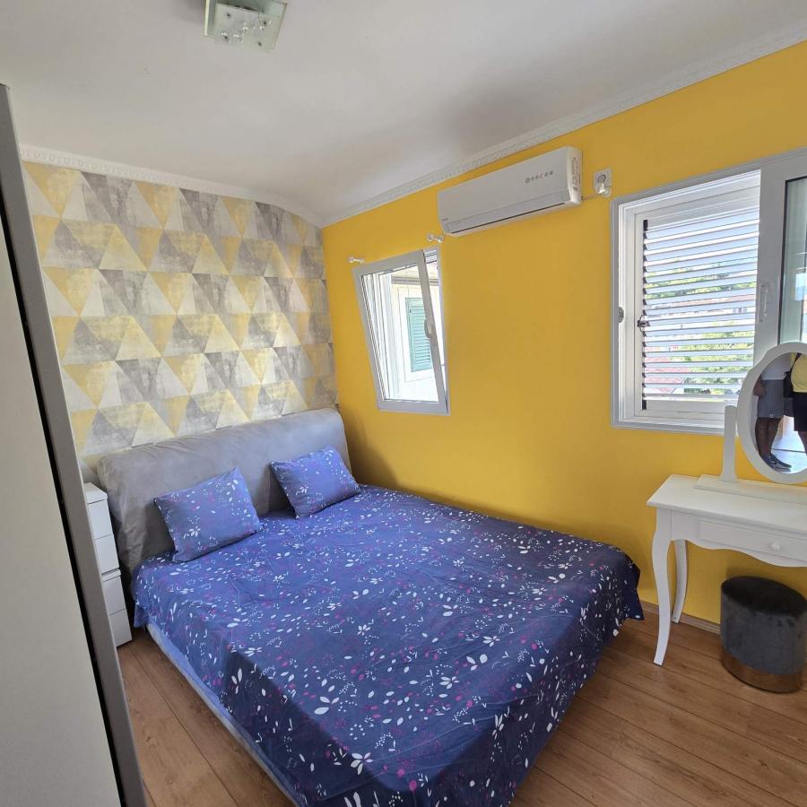 Gallery image 12