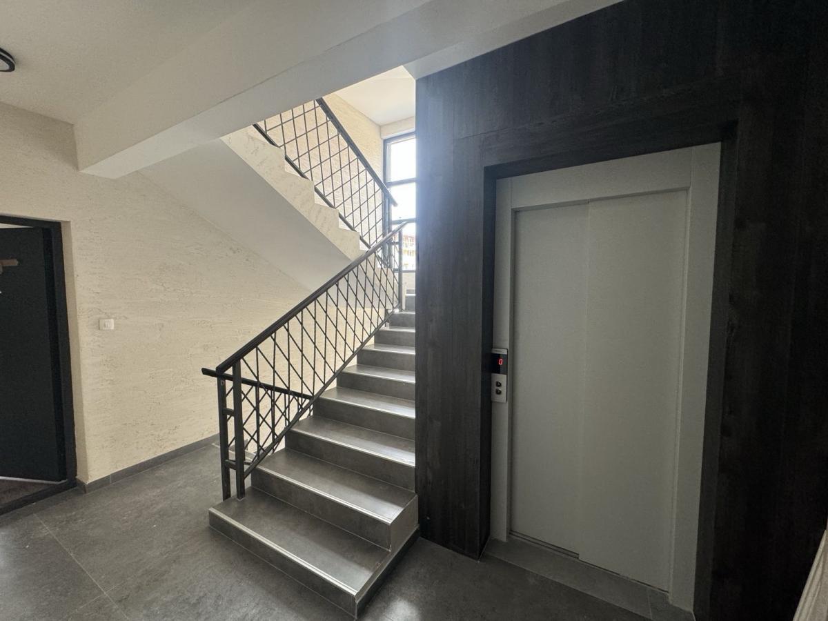 Gallery image 16