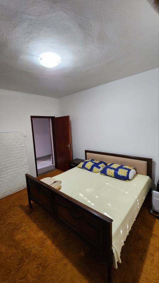 Gallery image 12