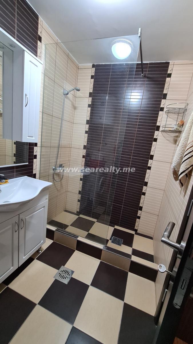 Gallery image 15