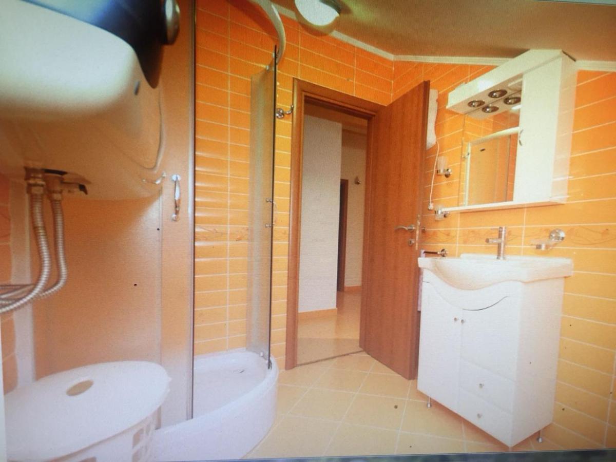Gallery image 11