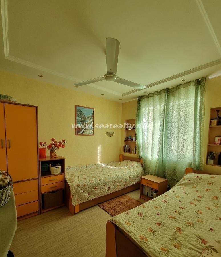 Gallery image 13