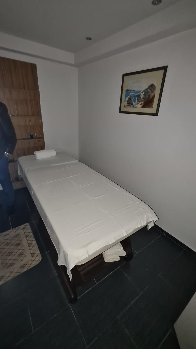 Gallery image 10
