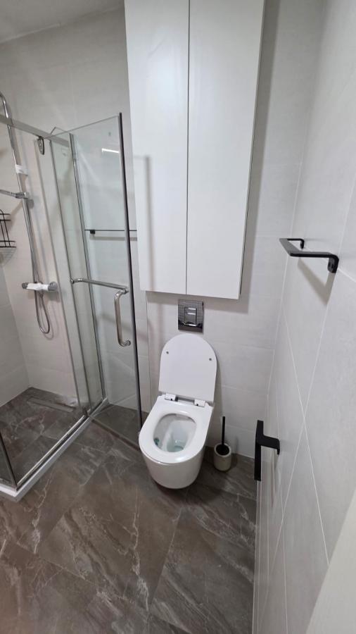Gallery image 15