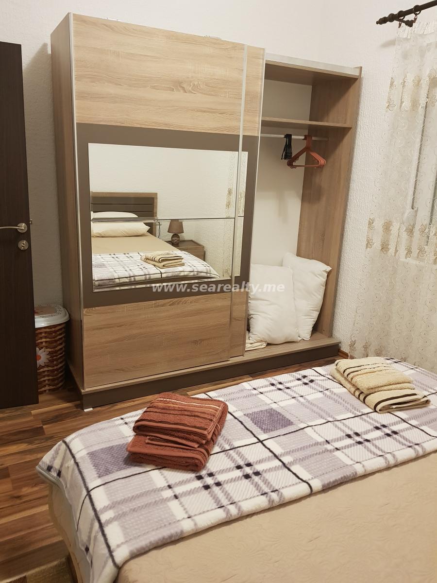 Gallery image 12
