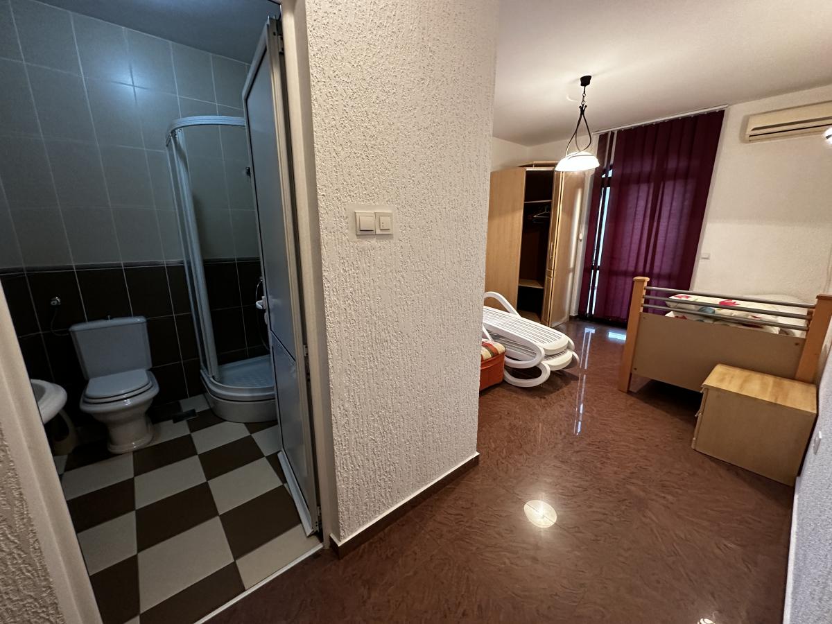 Gallery image 11