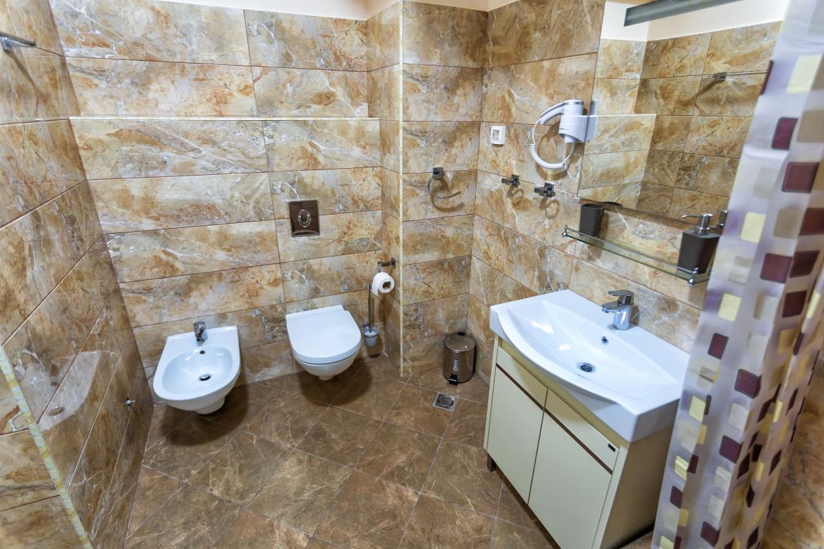 Gallery image 9