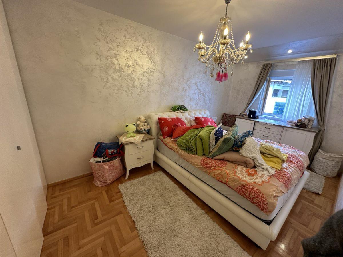 Gallery image 7