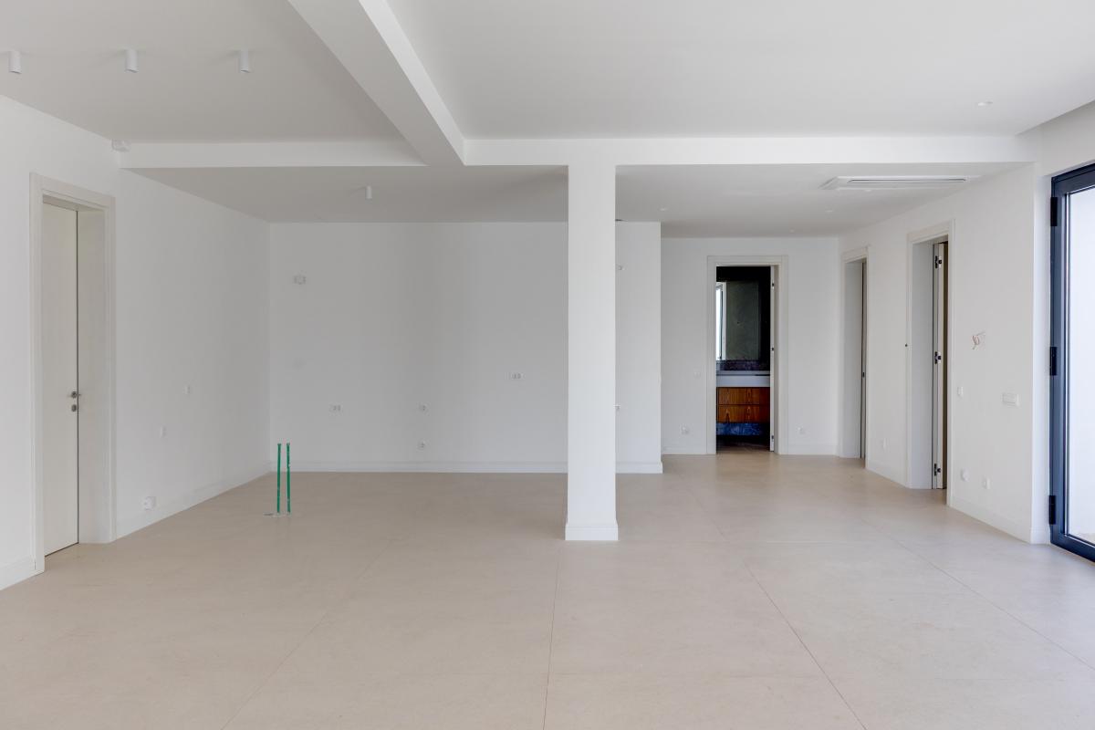 Gallery image 12