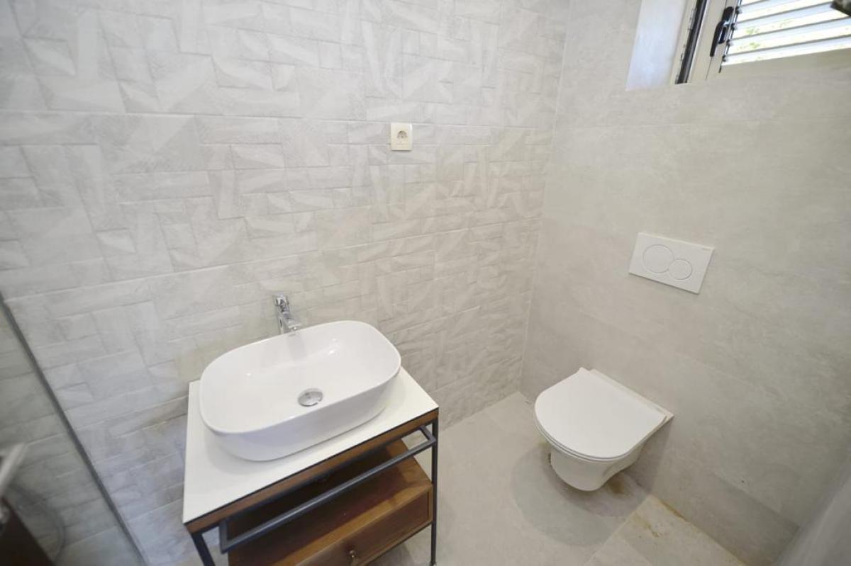 Gallery image 6