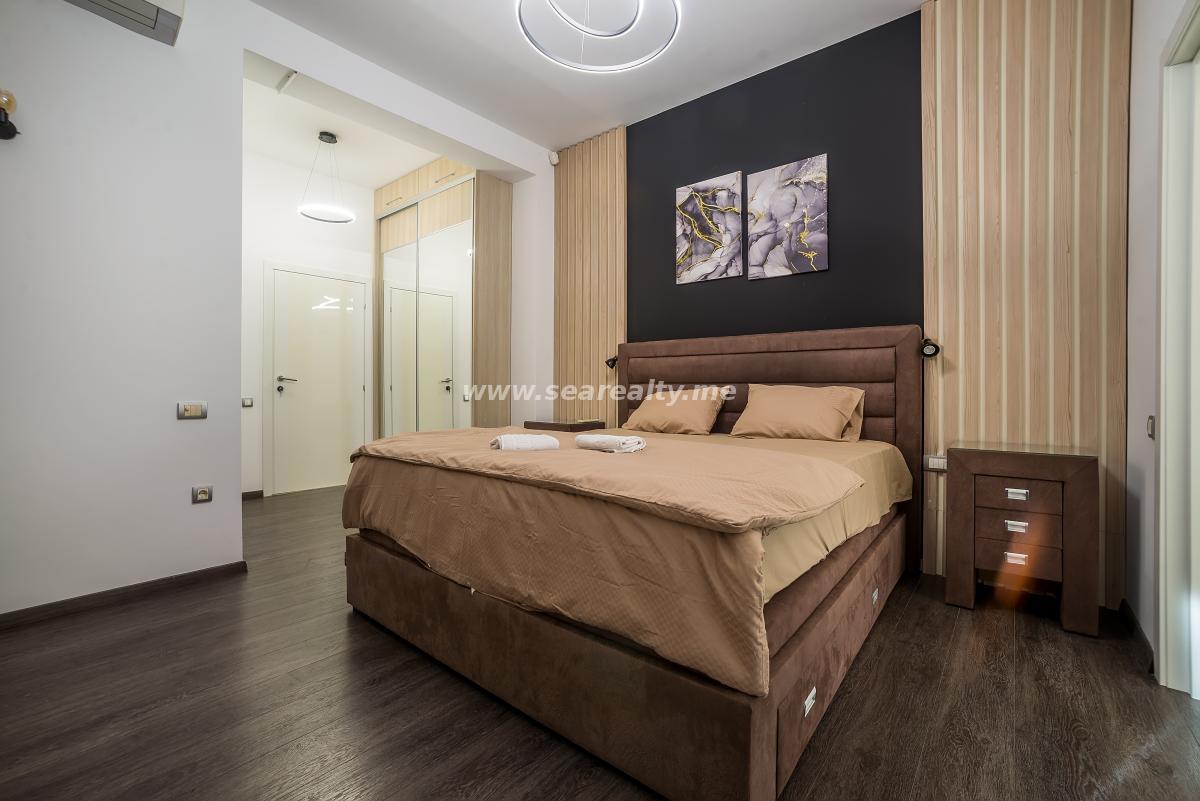 Gallery image 57