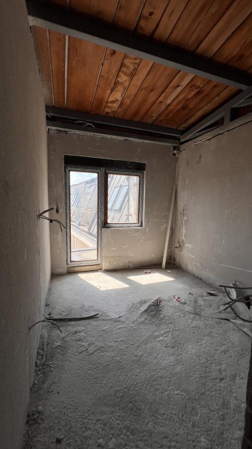 Gallery image 6