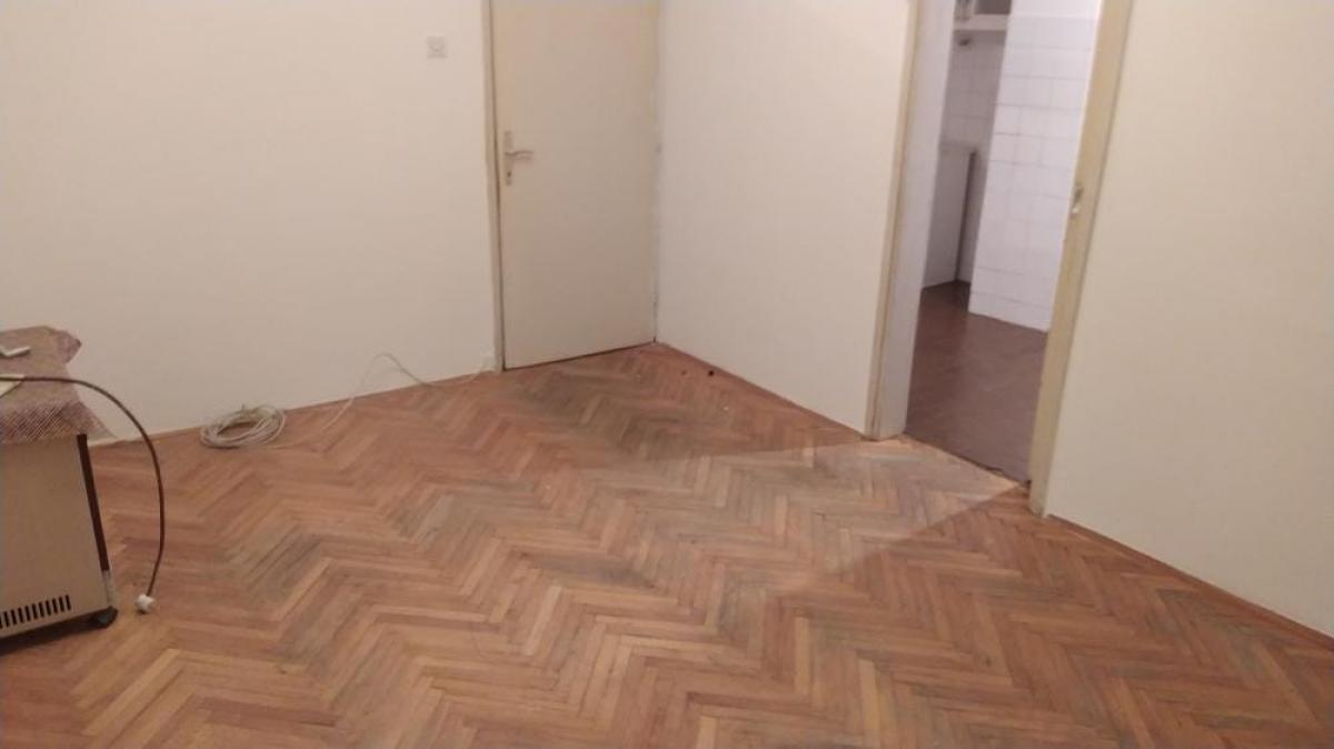Gallery image 10