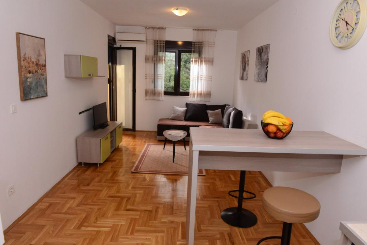 Gallery image 12