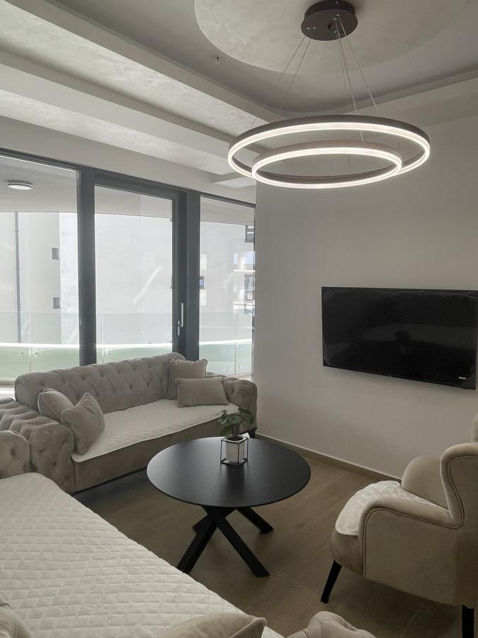Gallery image 7