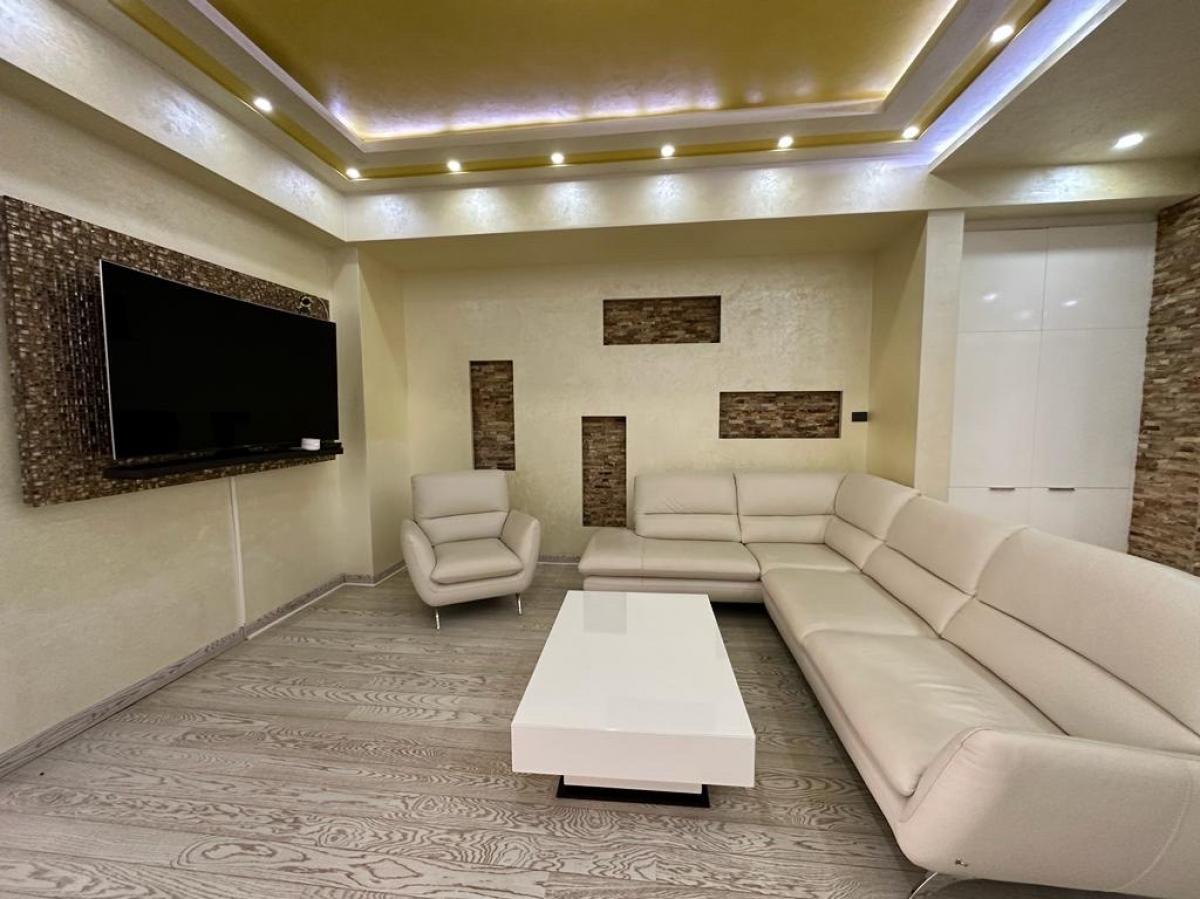 Gallery image 12