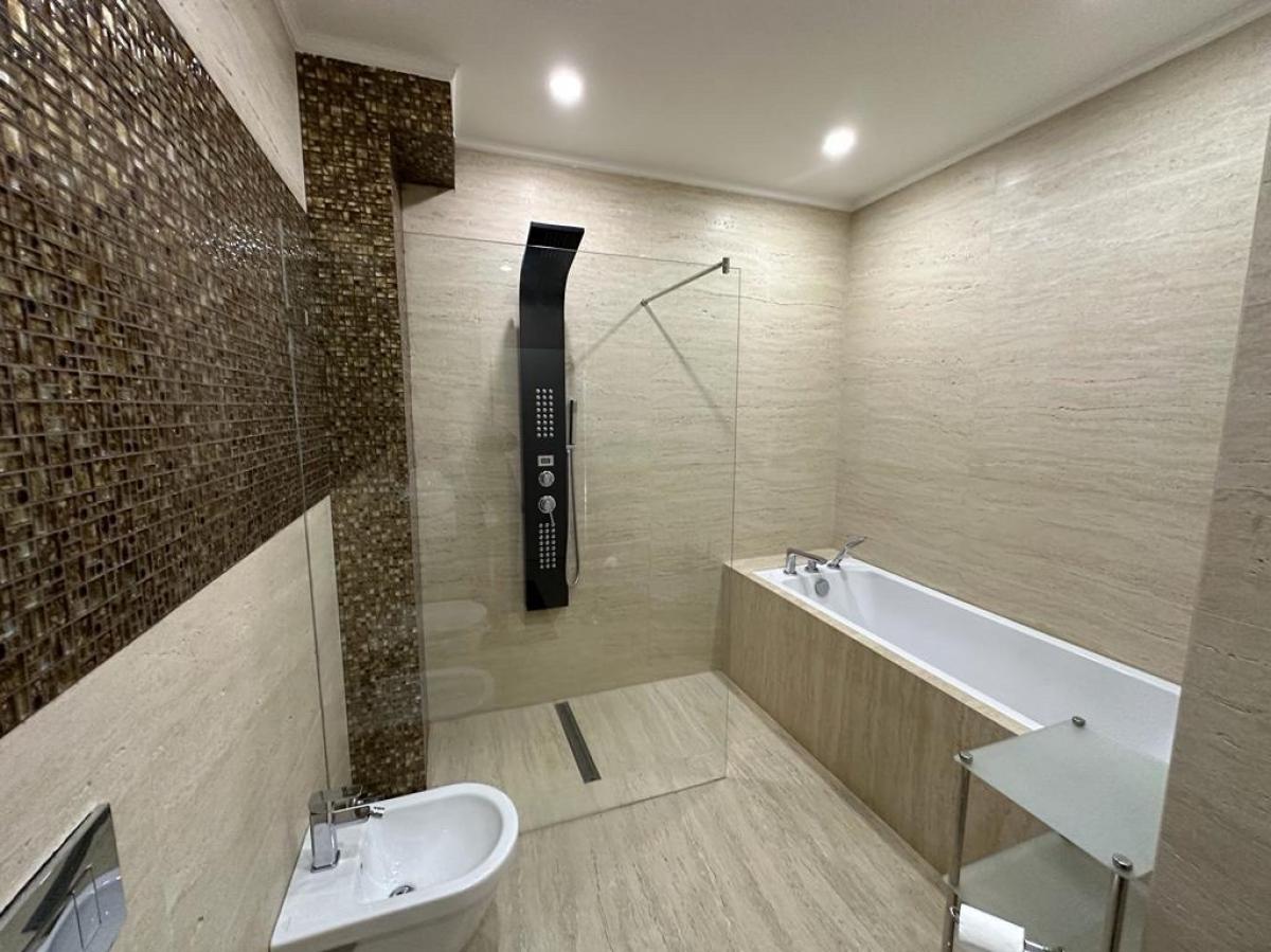 Gallery image 23
