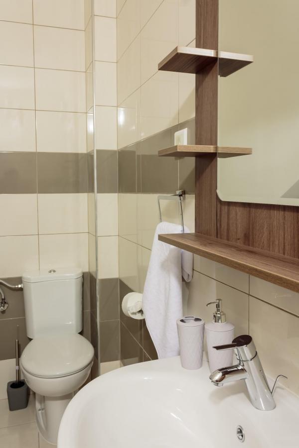 Gallery image 12