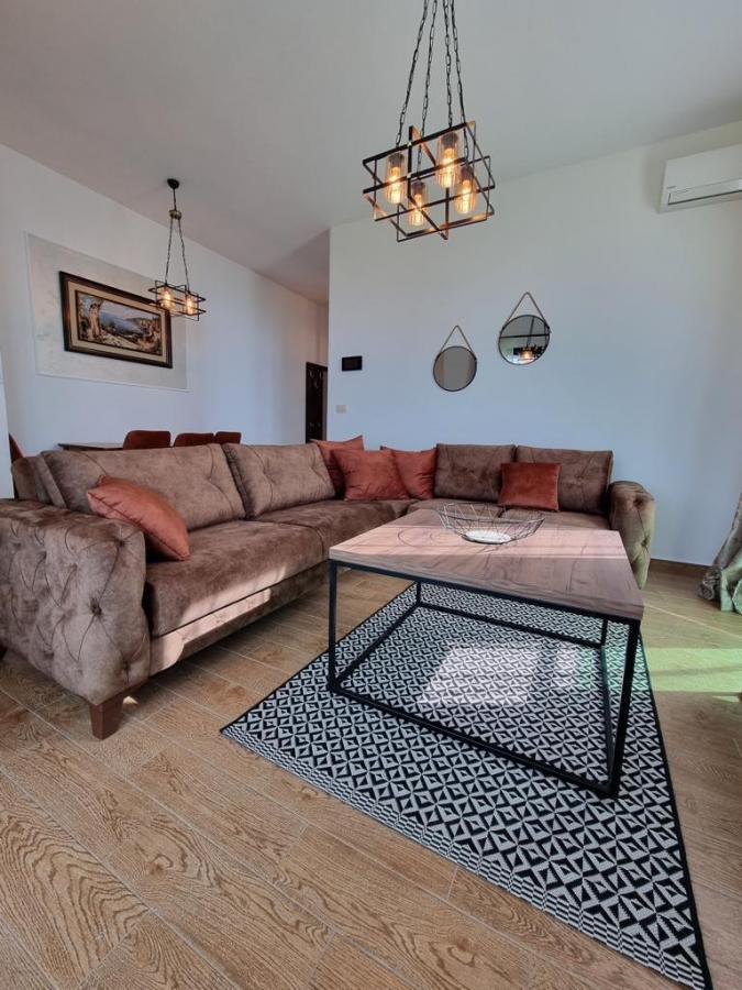 Gallery image 13