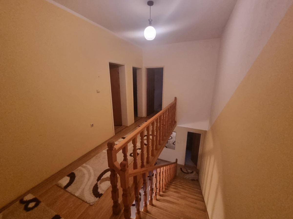 Gallery image 9