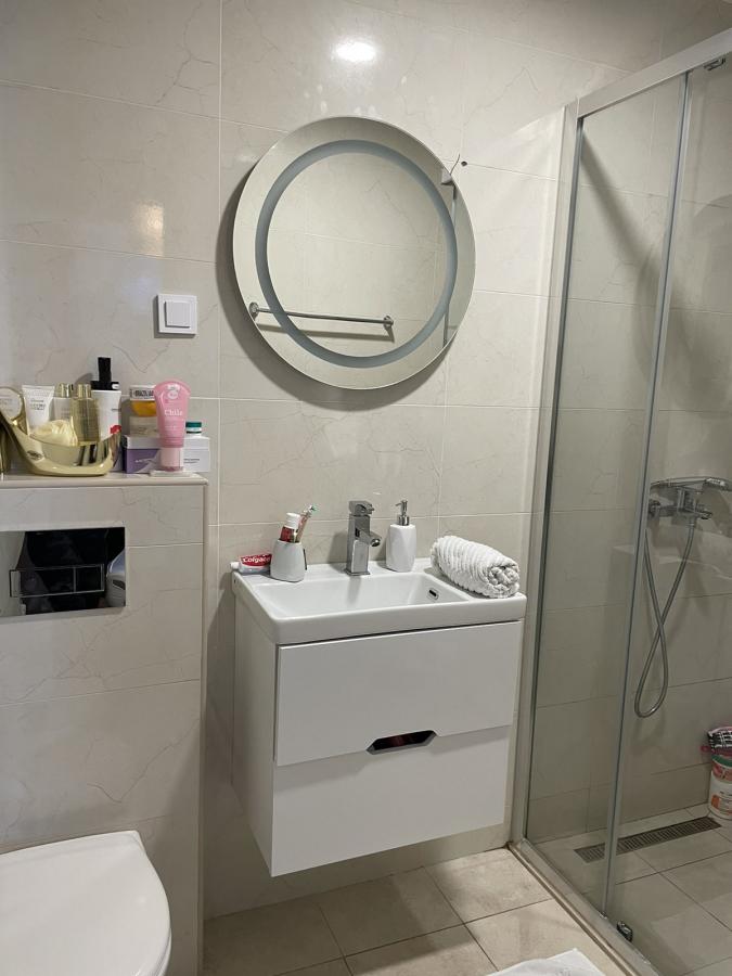 Gallery image 12
