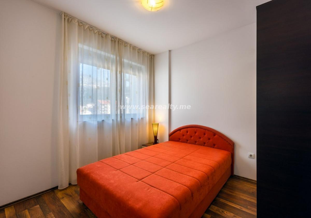 Gallery image 12