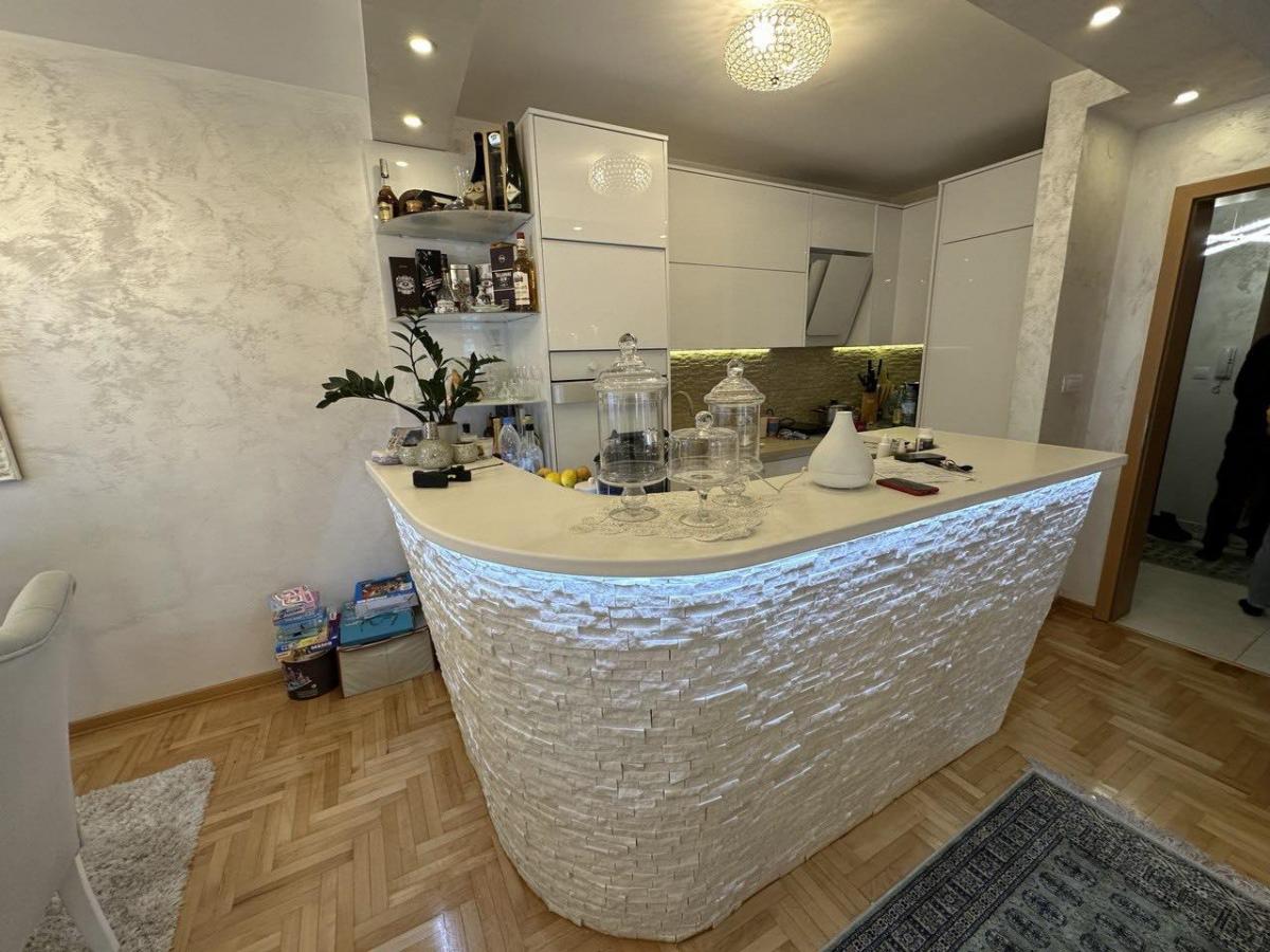 Gallery image 15