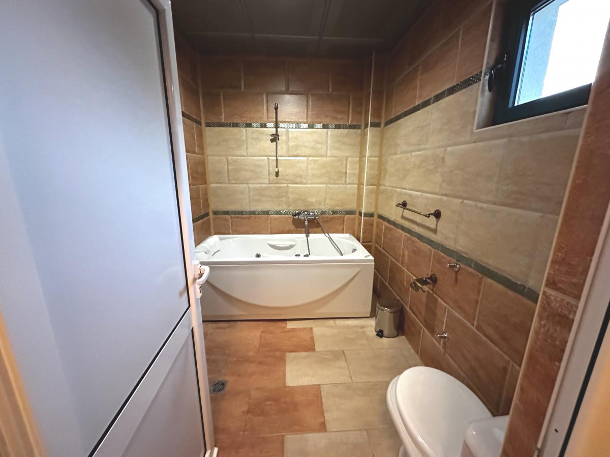 Gallery image 9
