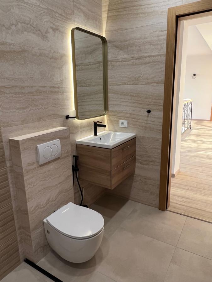 Gallery image 13
