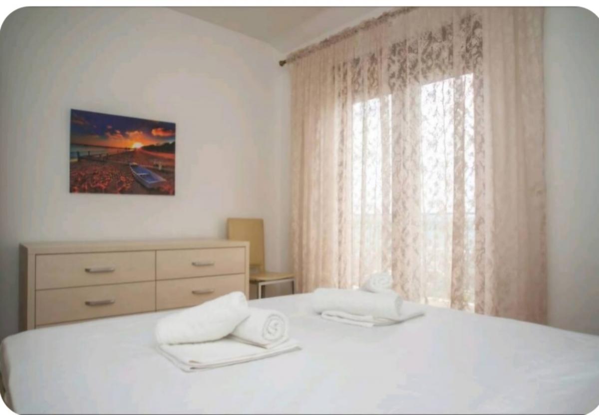 Gallery image 13