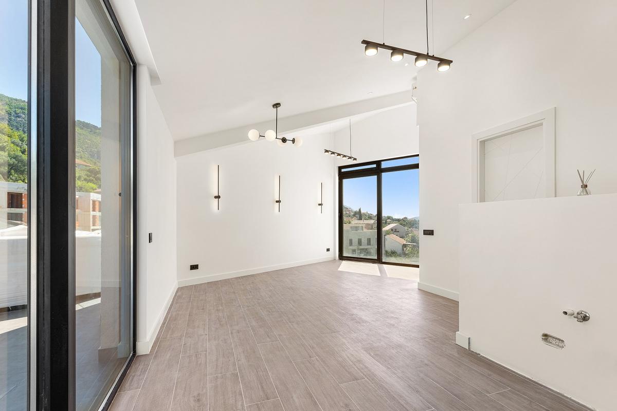 Gallery image 10