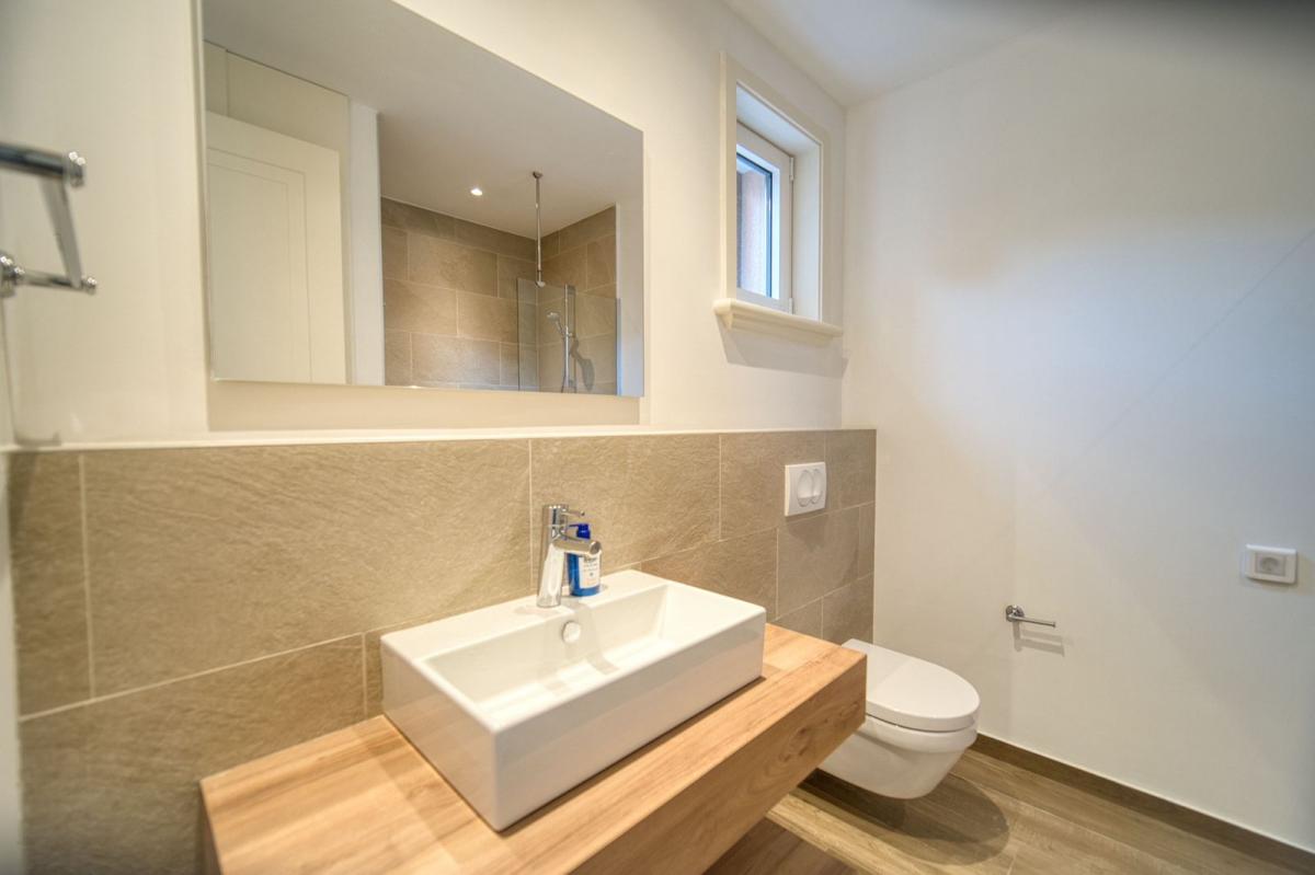 Gallery image 12