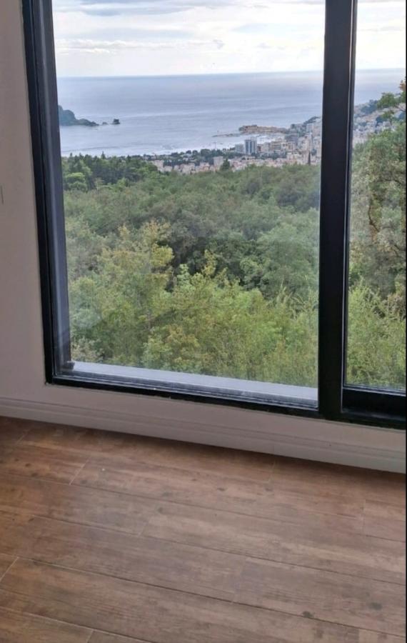Gallery image 13