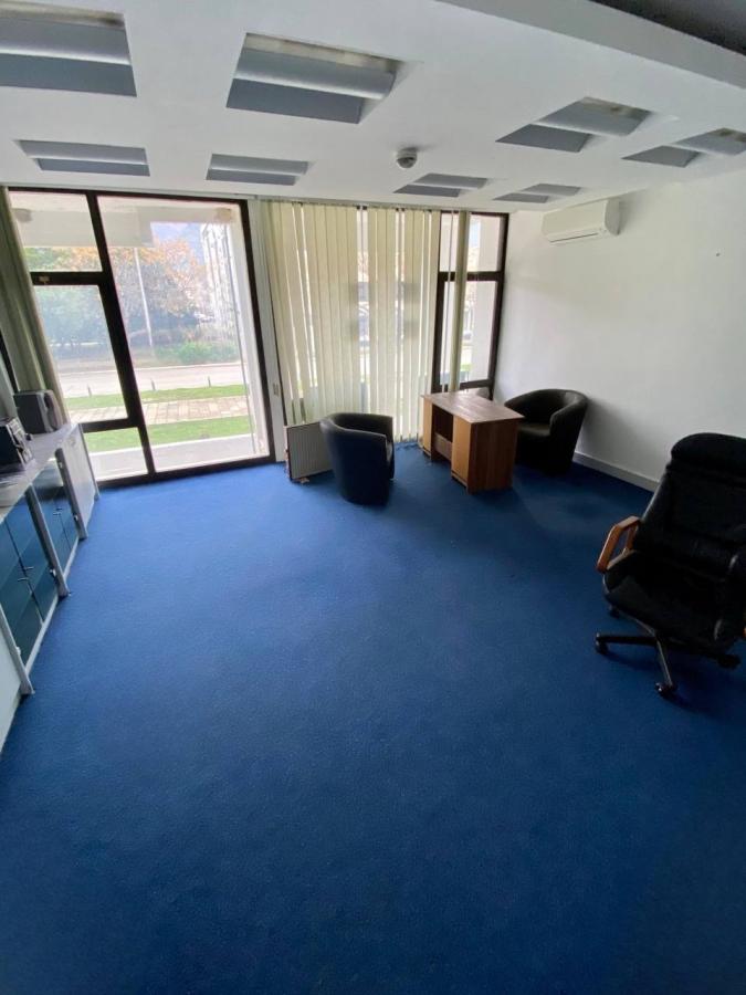 Gallery image 2