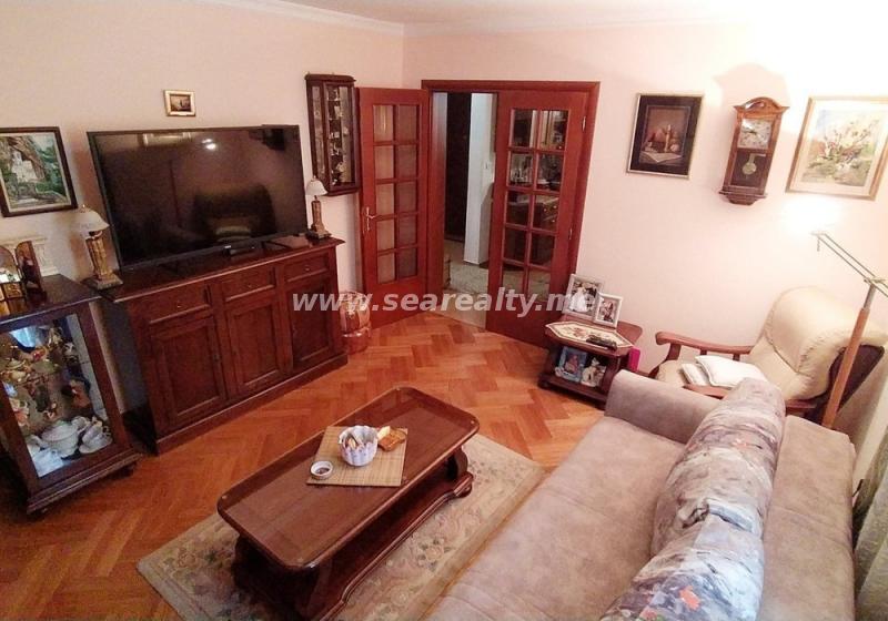 Gallery image 7